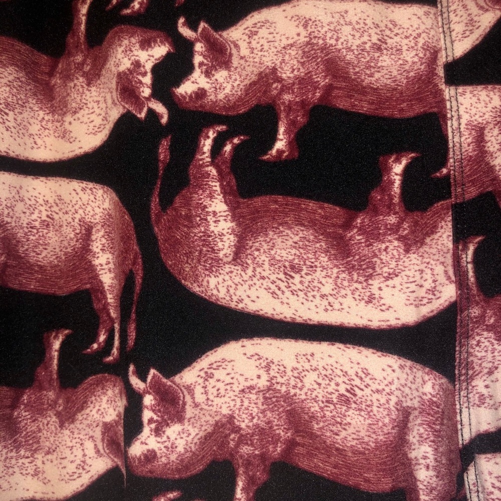 EUC Comfy Leggings for the Piggy Lover